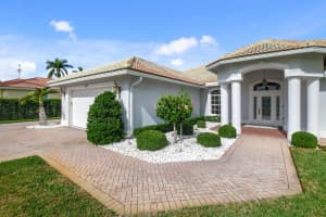 100 N Country Club Boulevard, Atlantis, FL 33462 - MLS#R11049245