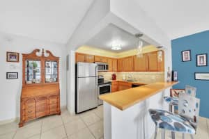 105 Oxford 100 105, West Palm Beach, FL 33417 - MLS#R11049410