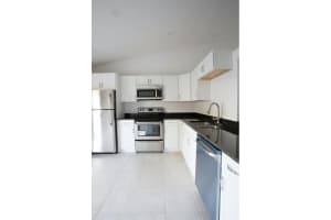 13025 Northshire Trail 11, Wellington, FL 33414 Sold 03/14/25