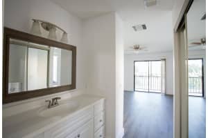 13025 Northshire Trail 11, Wellington, FL 33414 Sold 03/14/25