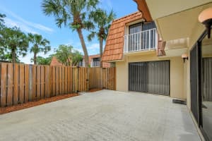 851 Blue Ridge Circle, West Palm Beach, FL 33409 Sold 02/28/25