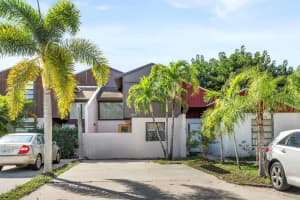 1253 The 12 Fairway, Wellington, FL 33414 Sold 02/28/25
