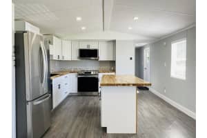 1833 SE 30th Street, Okeechobee, FL 34974 Sold 04/07/25