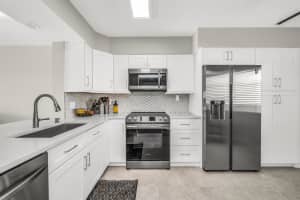 7270 Ashford Place 405, Delray Beach, FL 33446 Sold 05/13/25
