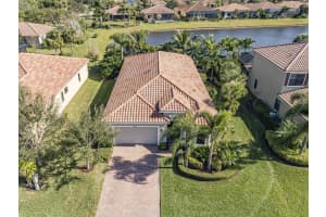 5574 51st Avenue, Vero Beach, FL 32967 Sold 02/14/25