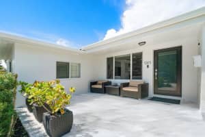 1311 Dewey Street, Hollywood, FL 33019 Sold 02/26/25