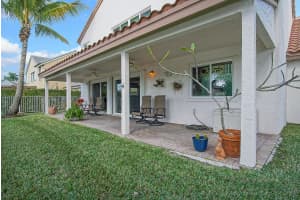 19400 NW 10th Street, Pembroke Pines, FL 33029 Sold 05/02/25