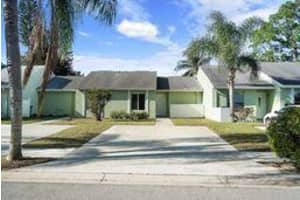 117 Oakwood Drive, Jupiter, FL 33458 Sold 03/25/25