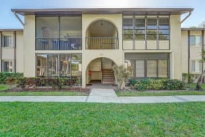 322 Pine Ridge Circle C-1, Greenacres, FL 33463 Sold 03/28/25
