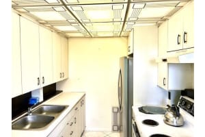 4117 Newport U, Deerfield Beach, FL 33442 Sold 09/02/25