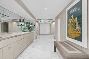 2000 Ocean Boulevard, Palm Beach, FL 33480 - MLS#R11050237