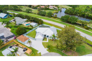 662 SW Woodside Court, Palm City, FL 34990 Sold 05/29/25