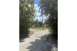 214 Westwood Circle E, West Palm Beach, FL 33411 Sold 03/13/25