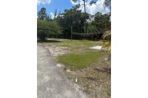 214 Westwood Circle E, West Palm Beach, FL 33411 Sold 03/13/25