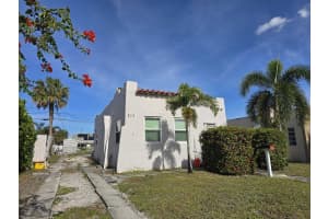 717 Selkirk Street, West Palm Beach, FL 33405 Sold 12/16/25