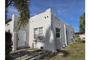 717 Selkirk Street, West Palm Beach, FL 33405 Sold 12/16/25