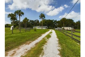 945 Ellerbee Road, Okeechobee, FL 34972 Sold 05/23/25