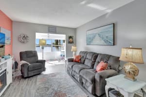 1114 Lake Terrace 208, Boynton Beach, FL 33426 Sold 04/01/25