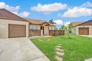 8543 Lake Point Court, Lake Worth, FL 33467 Sold 04/30/25