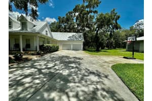 1705 SW 5th Avenue, Okeechobee, FL 34974 Sold 03/28/25
