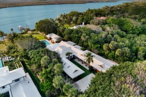 318 S Beach Road, Hobe Sound, FL 33455 Sold 05/14/25