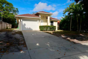 815 Forest Hill Boulevard, West Palm Beach, FL 33405 Sold 02/24/25