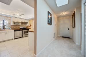 8 Ridge Pointe Drive D, Boynton Beach, FL 33435 Sold 03/03/25