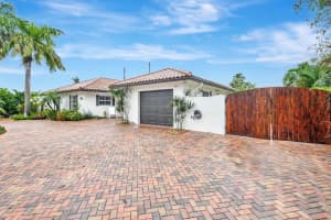 644 S South Road, Boynton Beach, FL 33435 Sold 02/26/25