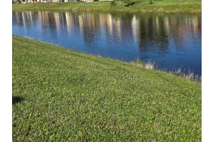 121 Lake Gloria Drive, West Palm Beach, FL 33411 - MLS#R11050603