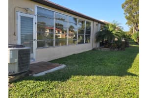 121 Lake Gloria Drive, West Palm Beach, FL 33411 - MLS#R11050603