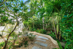 741 Kanuga Drive, West Palm Beach, FL 33401 Sold 04/16/25