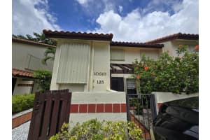 10819 Palm Lake Avenue 101, Boynton Beach, FL 33437 Sold 04/30/25