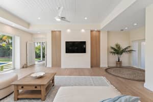 28 Coconut Lane, Tequesta, FL 33469 Sold 02/15/25