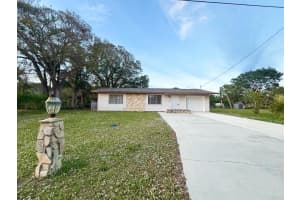 226 Garden Avenue, Fort Pierce, FL 34982 Sold 04/04/25