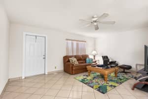 319 Saxony G, Delray Beach, FL 33446 Sold 04/18/25