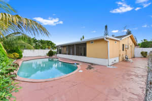306 SW 79th Terrace, North Lauderdale, FL 33068 Sold 04/14/25
