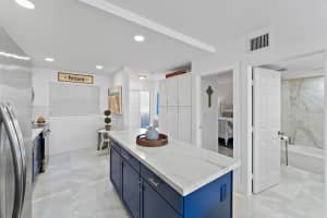 21 Yacht Club 204 Drive 204, North Palm Beach, FL 33408 Sold 05/02/25