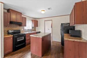 17867 NW 278th Street Street, Okeechobee, FL 34972 Sold 03/03/25