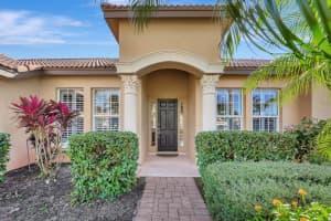 827 SW Grand Reserves Boulevard, Port Saint Lucie, FL 34986 - MLS#R11050928