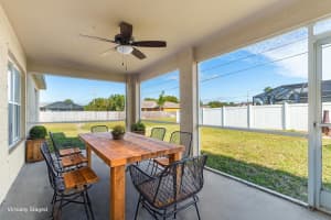 425 SW Bradshaw Circle, Port Saint Lucie, FL 34953 Sold 04/10/25