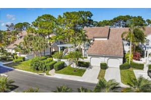 201 Ryder Cup Circle, Palm Beach Gardens, FL 33418 Sold 04/17/25