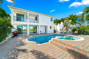 10643 Old Hammock Way, Wellington, FL 33414 Sold 04/25/25