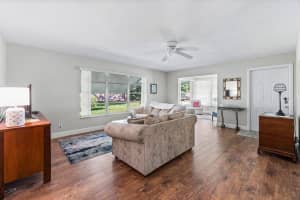 270 South Boulevard D, Boynton Beach, FL 33435 Sold 06/05/25