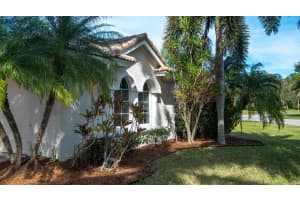 4580 NW Royal Oak Drive, Jensen Beach, FL 34957 Sold 08/29/25