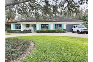 746 Iris Lane, Vero Beach, FL 32963 Sold 04/15/25