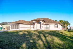 325 NW La Playa Street, Port Saint Lucie, FL 34983 Sold 04/04/25