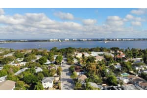 309 4th Avenue S, Lake Worth Beach, FL 33460 - MLS#R11051228