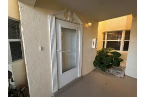 319 N Grove Isle Circle, Vero Beach, FL 32962 Sold 02/14/25