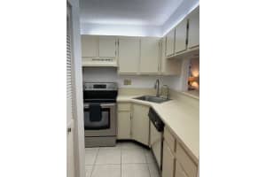 6531 SE Federal Highway E101, Stuart, FL 34997 Sold 08/08/25