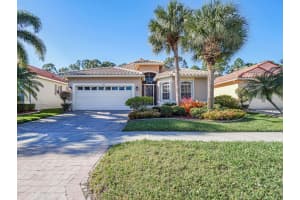 215 Nw Chorale Way, Port Saint Lucie